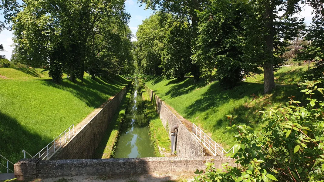 CAMPING VERT AUXOIS