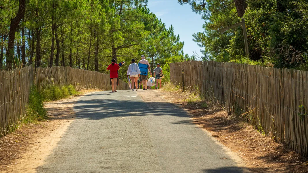 ALOA VACANCES - CAMPING LES FLOTS BLEUS